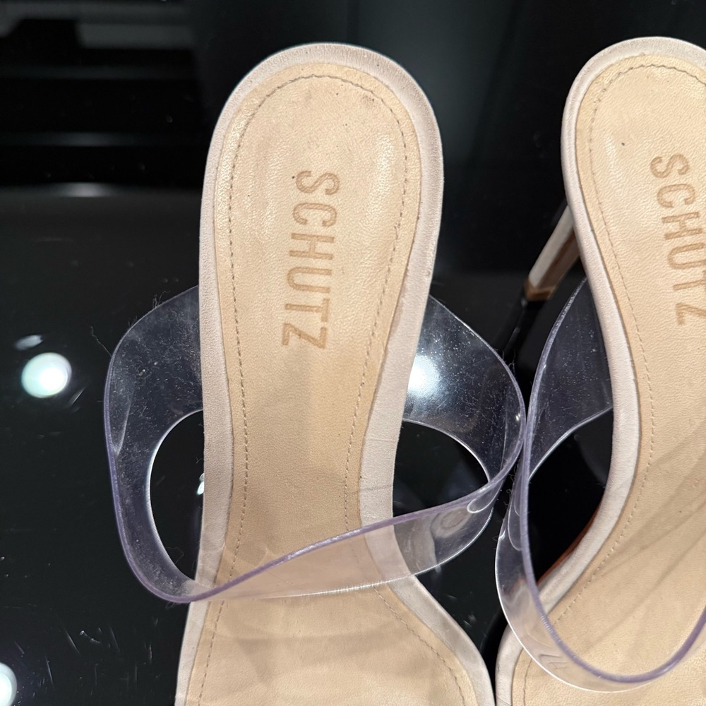 Schutz Ariella Sandal in Oyster | USED - Picture 9 of 13
